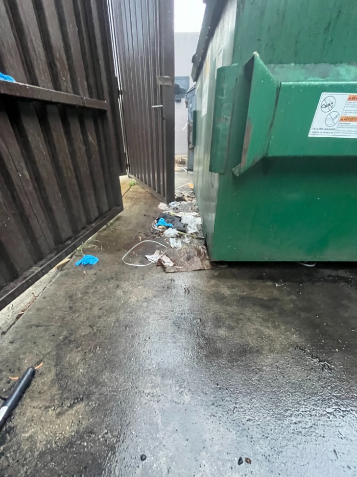 Dumpster Pad Cleaning for Seasons 52 in Jacksonville, FL Thumbnail